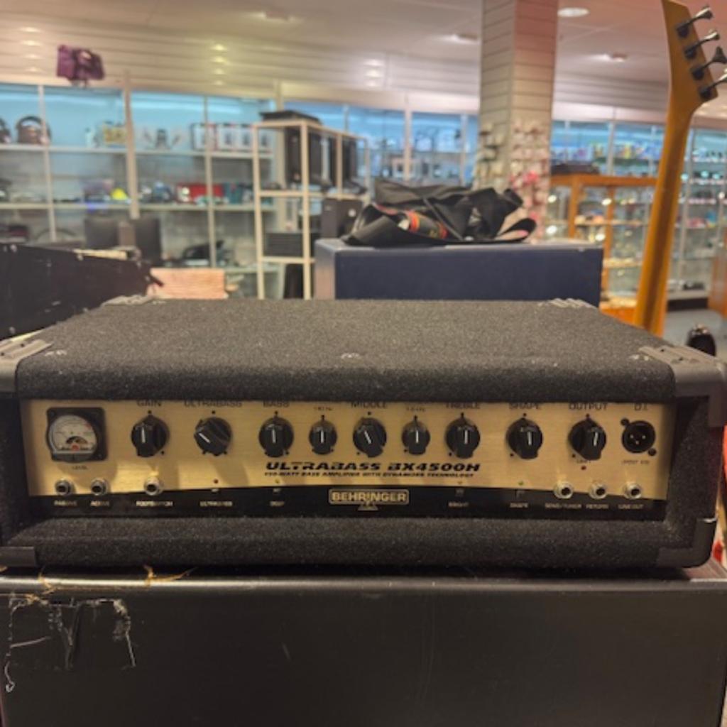 Behringer BVT4500H basgitaarversterker, Behringer, Zo goed als nieuw, Support@behringer.com, Behringer (Music Tribe)
Musikhausstraße 1
94060 Pocking
Germany