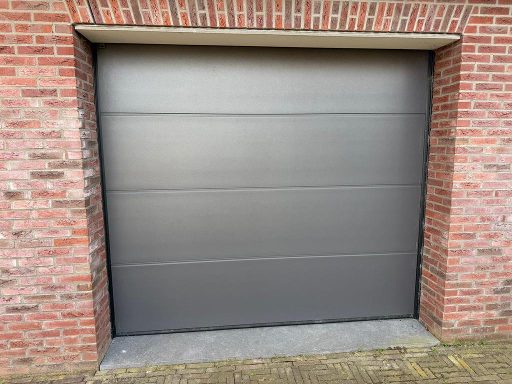 Elektrische garagedeur van Hormann, Ophalen, Garagedeur, Zo goed als nieuw, Metaal