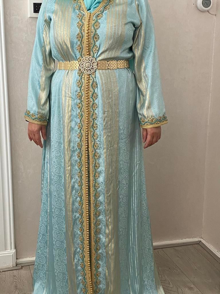 Takchita te huur, Ophalen