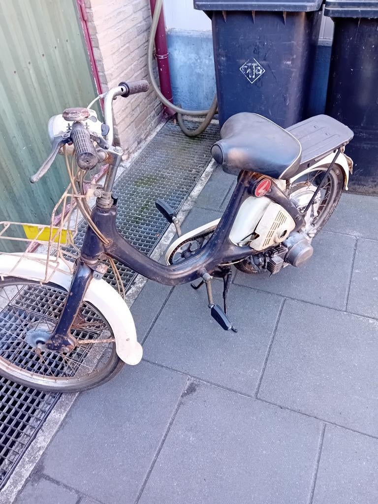 Te koop, wegens omstandigheden Honda P 50, Fietsen en Brommers, Ophalen of Verzenden, Overige merken