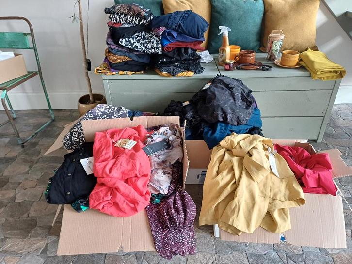 grote partij grote maten kleding, Zakelijke goederen, Partijgoederen en Retail | Partijgoederen, Overige categorieën, Ophalen of Verzenden