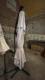 Inklapbare parasol 4x4m met voetstandaard, Ophalen, Gebruikt, Kantelbaar, Zweefparasol