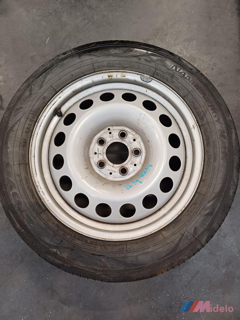vito 447 17inch stalen velg te koop met band, Auto-onderdelen, Banden en Velgen, Gebruikt, -, -, Banden en Velgen