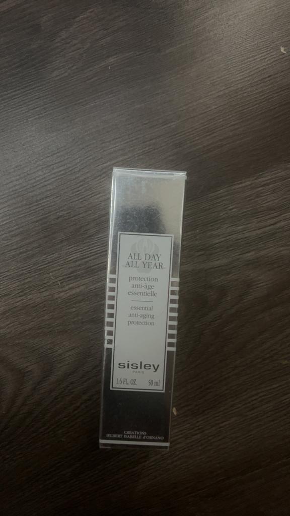 Sisley All Day all Year Dagcrème, Sieraden, Tassen en Uiterlijk, Uiterlijk | Gezichtsverzorging, Ophalen of Verzenden, Zo goed als nieuw