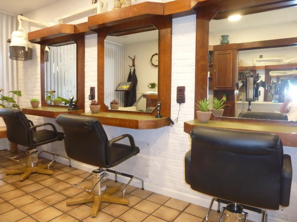 kapsalon interieur t e a b