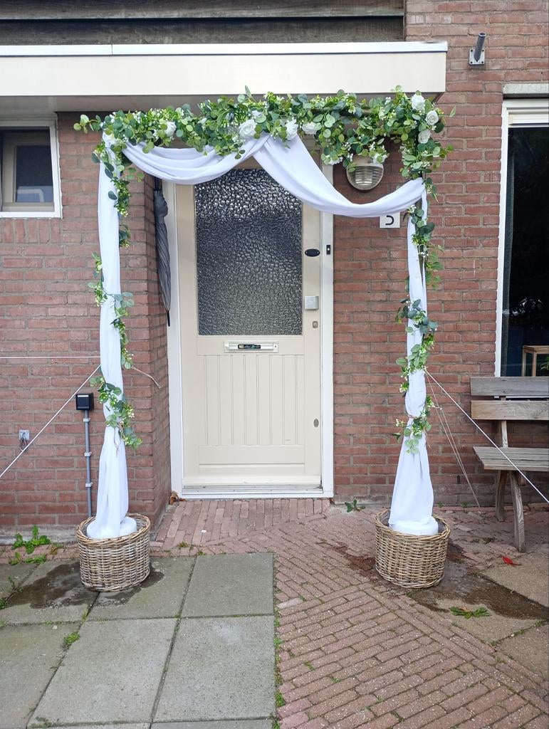 Chiffon gordijn voor bijv trouwboog, Gebruikt, 120 cm of meer, Wit, Ophalen of Verzenden