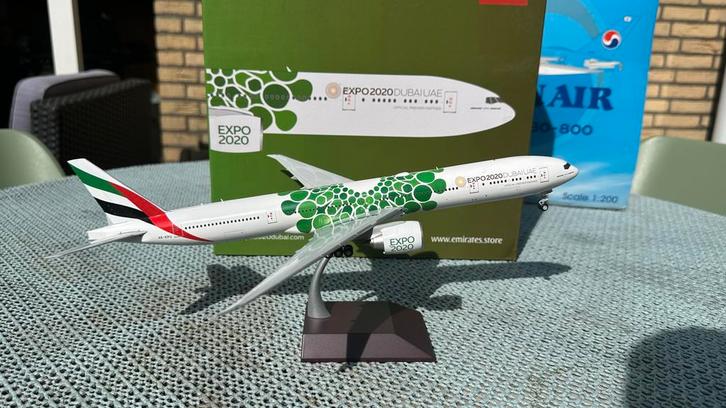 Gemini200 Emirates Boeing B777-300ER Green Expo livery, Verzamelen, Luchtvaart en Vliegtuigspotten, Zo goed als nieuw, Schaalmodel