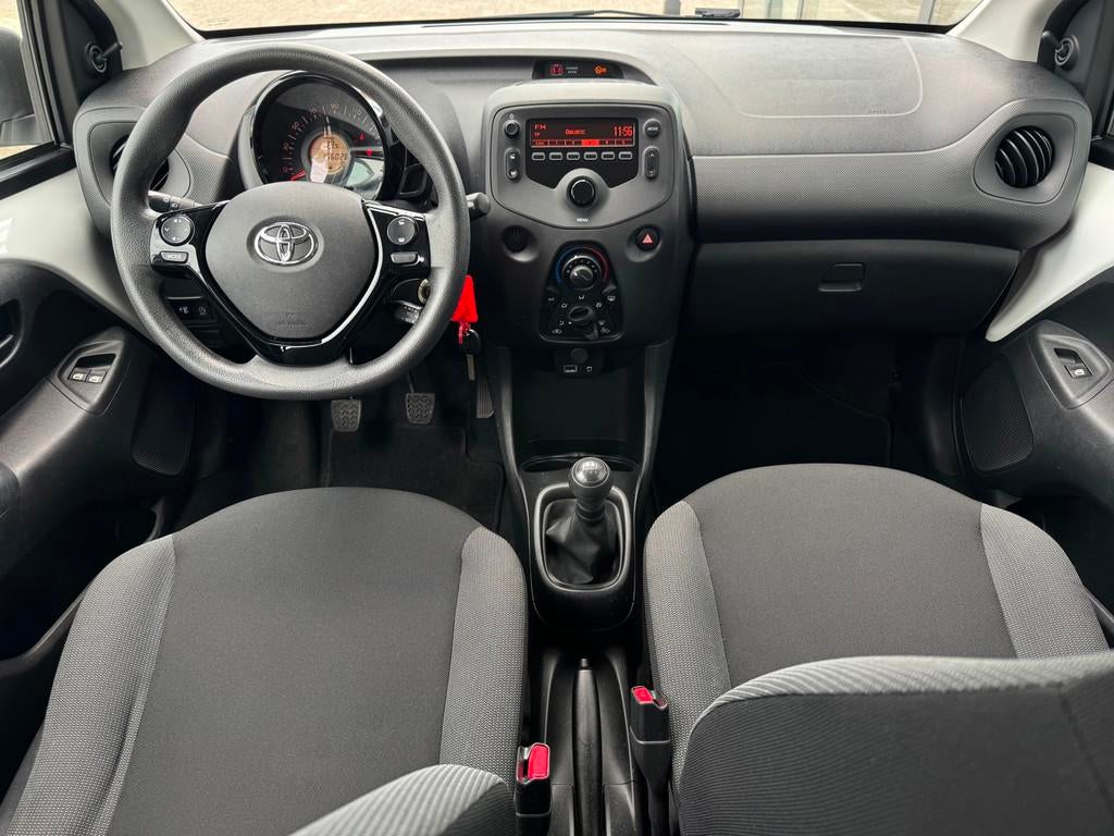Toyota Aygo 1.0 VVT-i x-fun, Voorwielaandrijving, Gebruikt, Euro 6, Wit