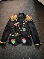 Uniek Oeteldonk jasje met patches en epauletten, Kleding | Dames, Carnavalskleding en Feestkleding, Carnaval, Ophalen of Verzenden