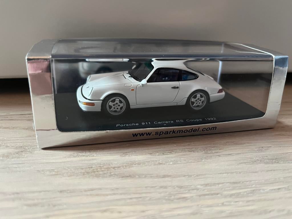 Porsche 906LE n30 Siffert/Davis Class Winners Le Mans 1966 Minichamps 1:18