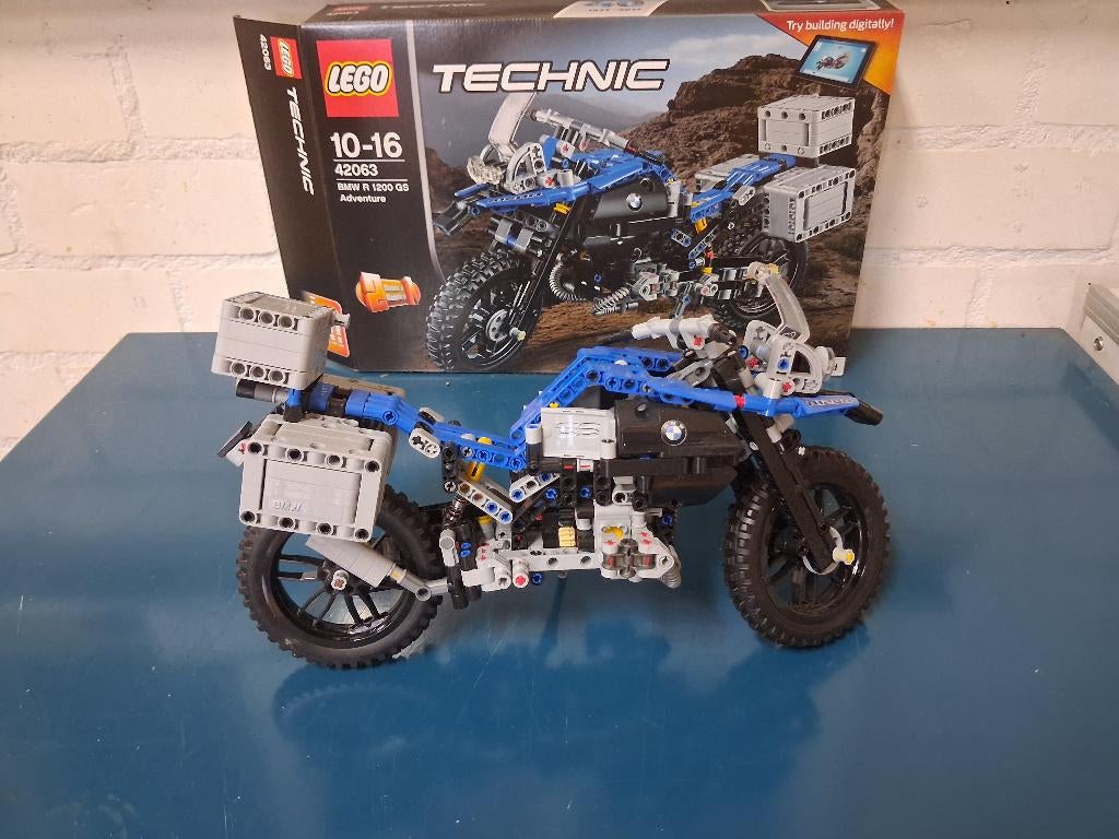 lego technic 42063 BMW R 1200 GS., Zo goed als nieuw, Ophalen, Overige merken, Groter dan 1:32