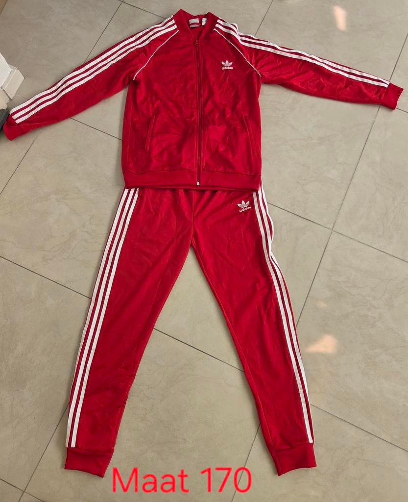 Adidas Trainingspak Rood - Maat 170 - Zo goed als nieuw, Overige maten, Ophalen of Verzenden, Adidas, Gedragen