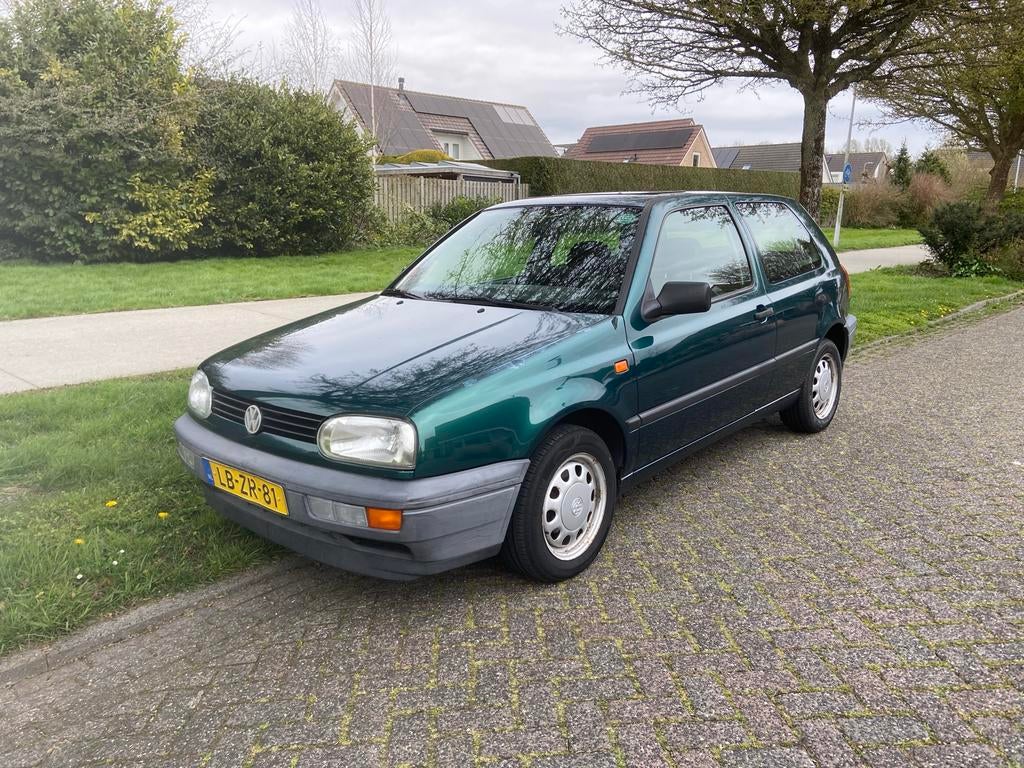 Volkswagen Golf 1.8 CL 55KW AUT E2 1995 Groen, Auto's, 74 pk, 4 cilinders, 49 €/maand, Origineel Nederlands