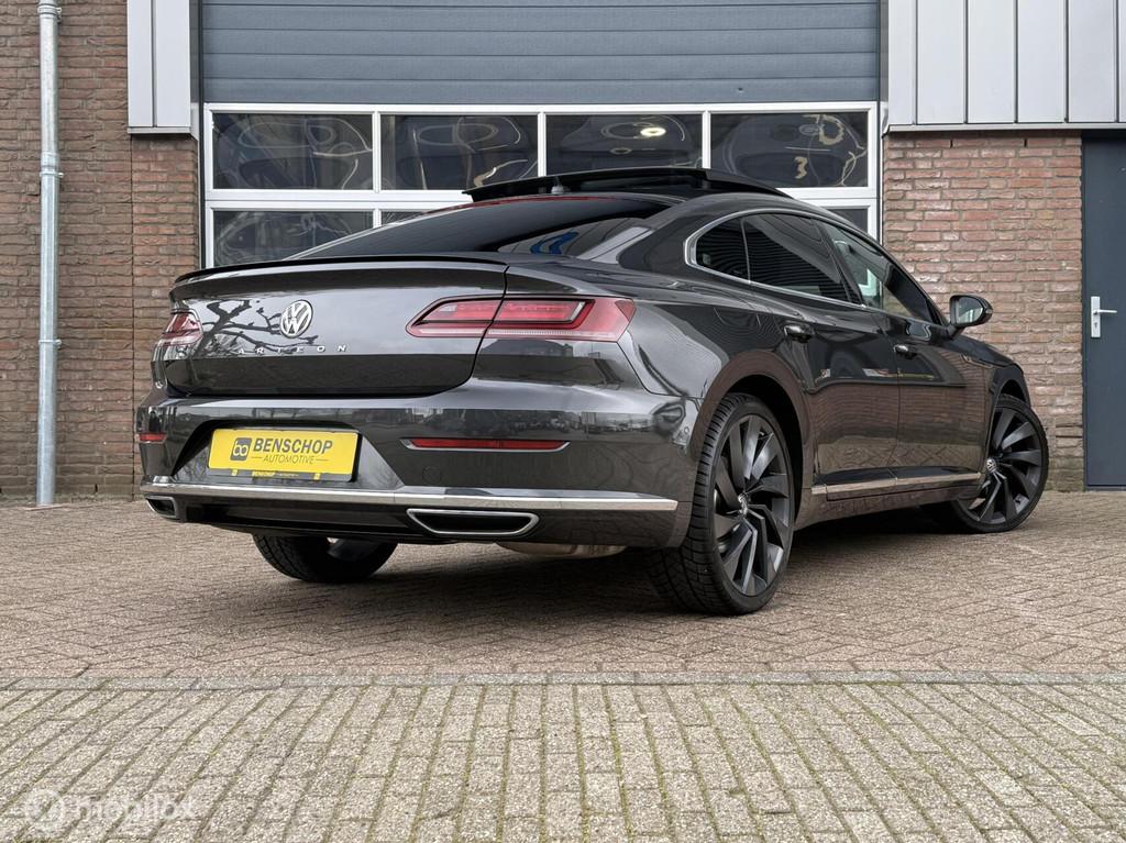 Volkswagen Arteon 2.0 TSI R-Line Panodak Virtual Memory Leer, Auto's, Volkswagen, Arteon, 1800 kg, Zwart, Leder
