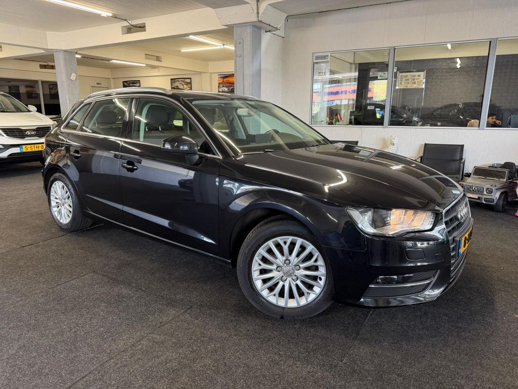 Audi A3 Sportback 1.2 TFSI *NAP*5drs*2014*NAVI*Velgen, Auto's, Euro 5, Gebruikt, 4 cilinders, 620 kg