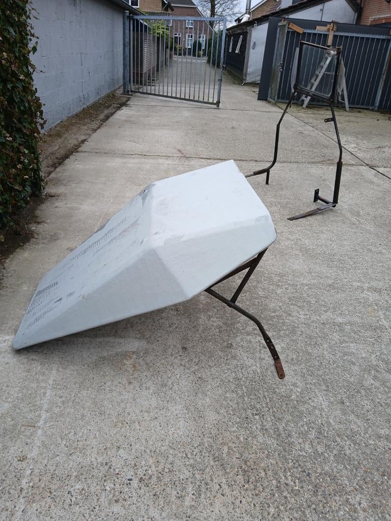 Sirocco kap en voorruitframe voor tractor, Ophalen