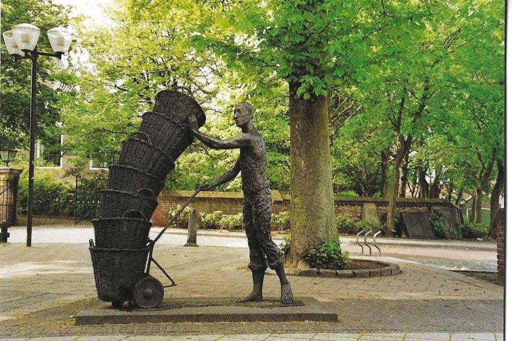 sassenheim  mandenruimer  fotograaf haasbeek hazerswoude, Ophalen of Verzenden, 1960 tot 1980, Ongelopen, Ambachten of Beroep
