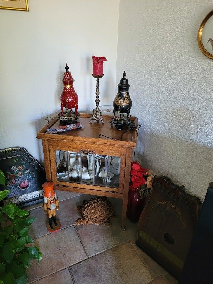 Jaren 30 meubels, Huis en Inrichting, Kasten | Vitrinekasten, Ophalen, Met plank(en), Glas, Gebruikt