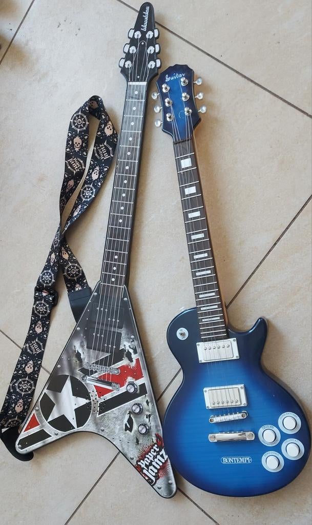 Twee speelgoedgitaren voor de verzamelaar, Muziek en Instrumenten, Ophalen of Verzenden, Gebruikt, Solid body, Overige merken