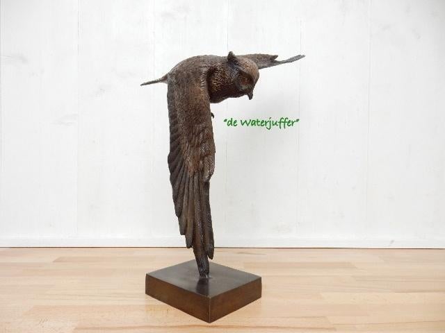 217*Bronzen uil op vleugel (Boven €75 geen verzendkosten), Tuin en Terras, Ophalen of Verzenden, Nieuw, Overige materialen, Dierenbeeld