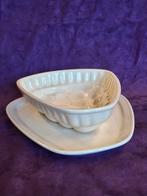 Puddingvorm met onderbord (aardewerk), Ophalen of Verzenden