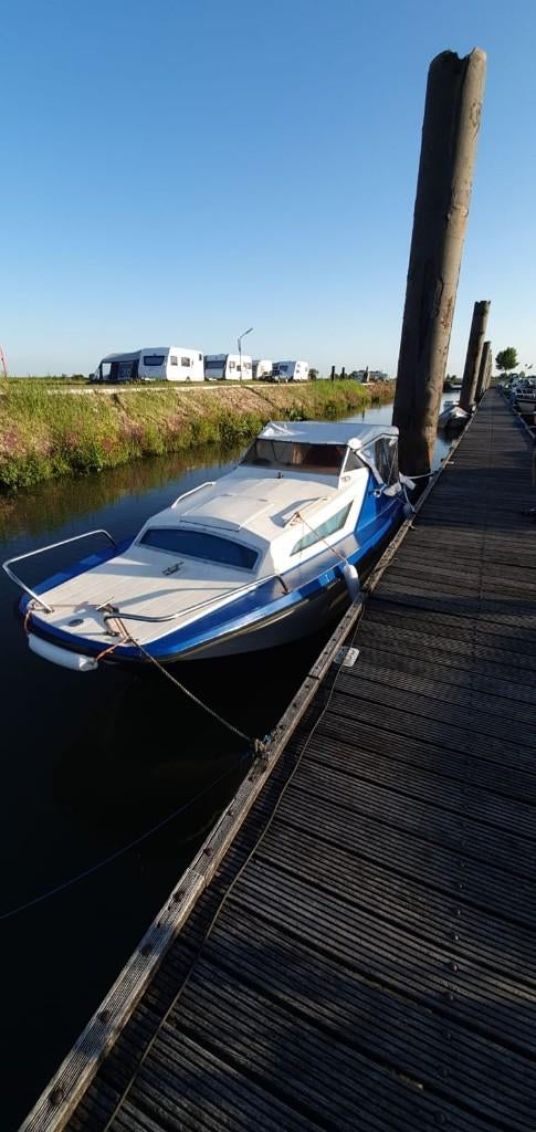 Polyester kajuit bootje, Pacific 550. Vaarklaar, Ophalen, 10 tot 30 pk, Gebruikt, Tot 6 meter