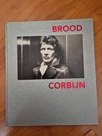 Zeldzaam boek Herman Brood gesigneerd door Corbijn, Ophalen of Verzenden, Nieuw, Fotografen