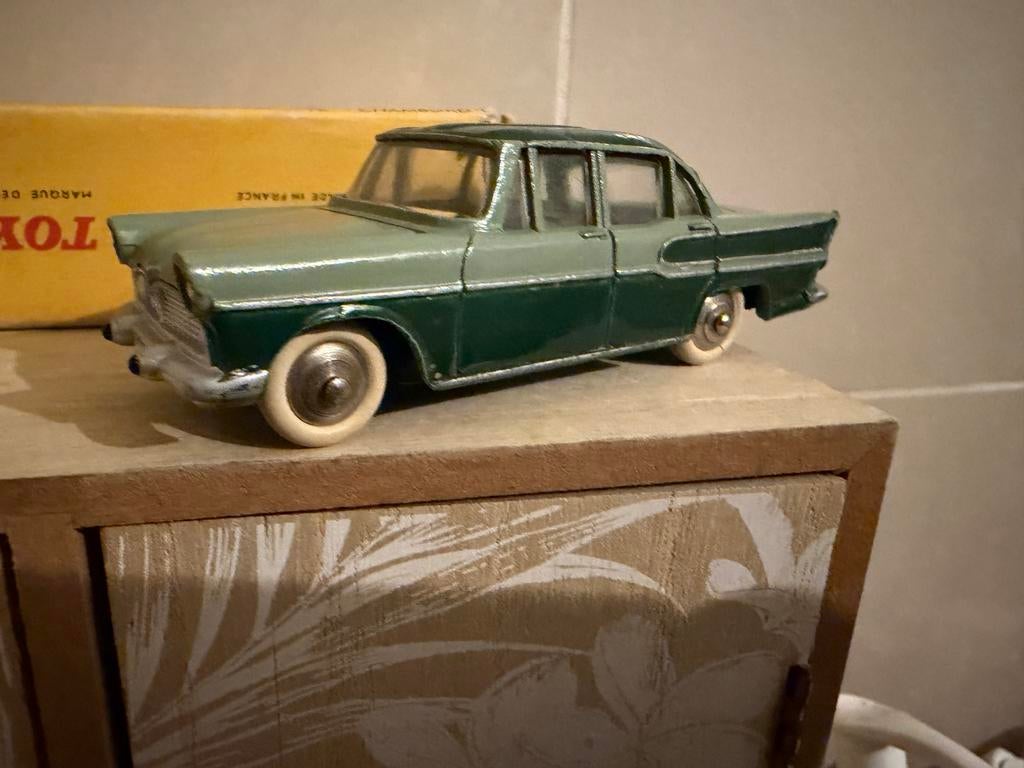Dinky Toys France Simca Chambord - Nieuwstaat met doos, Auto, Dinky Toys, Ophalen of Verzenden, Zo goed als nieuw