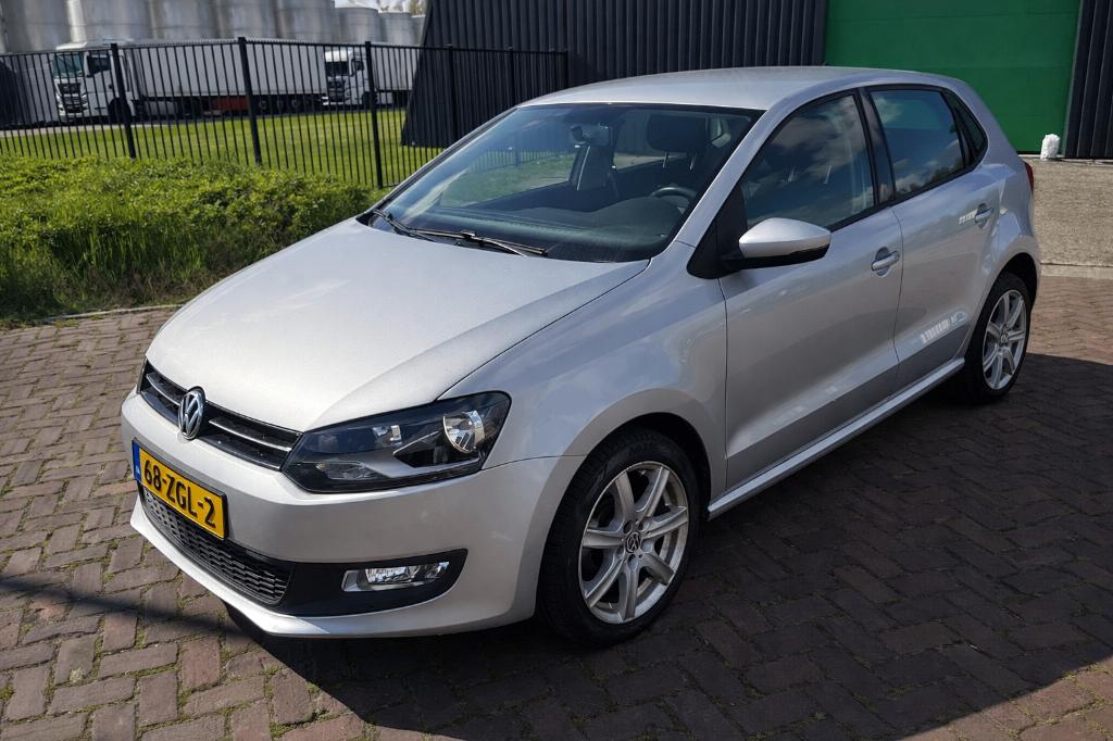 Volkswagen Polo 1.2 TSI | 2013 | Zilver Metallic | 5-deurs, Auto's, Volkswagen, Voorwielaandrijving, Euro 5, Stof, 40 €/maand