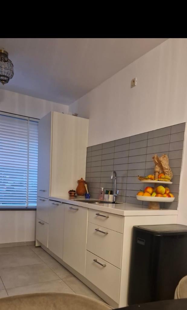 Aanrecht composiet, Ophalen, Wit, 150 tot 200 cm, Zo goed als nieuw