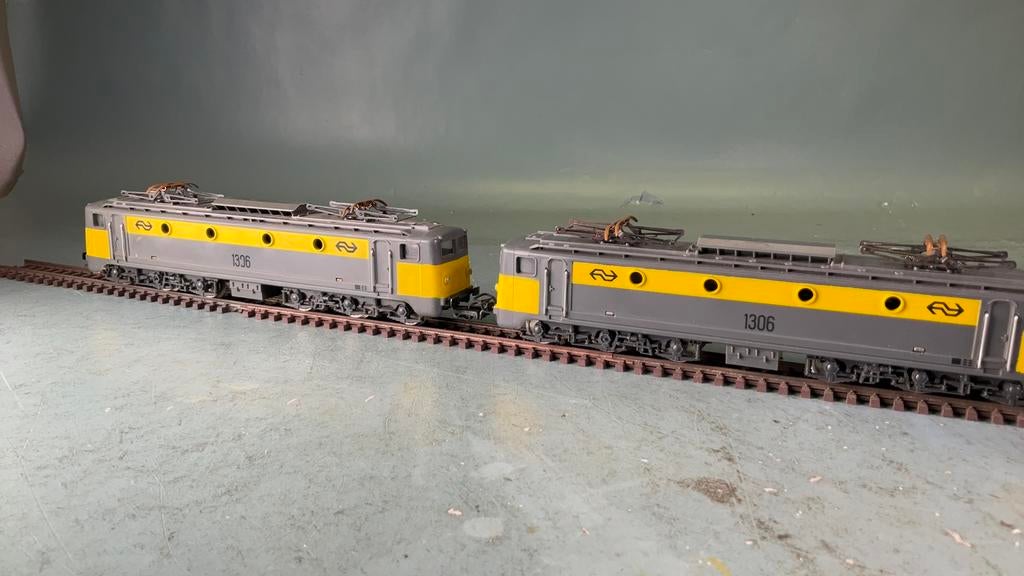 Jouef ho Dubbeltractie NS locs 1306 in goede staat., Ophalen of Verzenden, Lima, Gelijkstroom, Locomotief