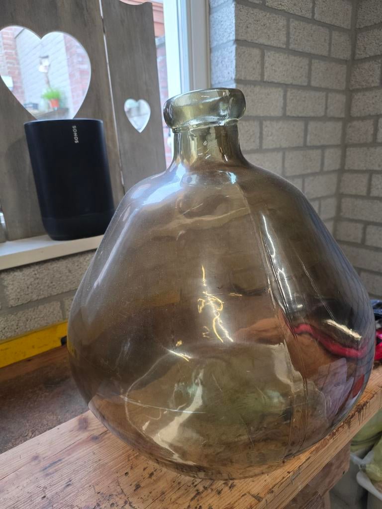 Decoratieve vaas, Huis en Inrichting, Woonaccessoires | Vazen, Ophalen, Gebruikt, Overige kleuren, Glas