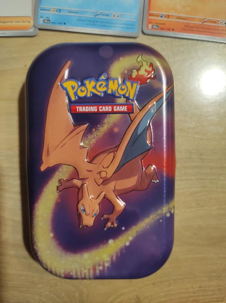 Pokémon Trading Card Game: Kanto Power Mini Tin Charizar, Ophalen of Verzenden, Zo goed als nieuw