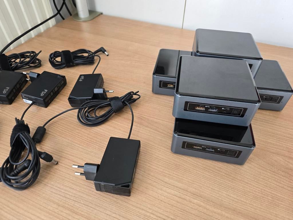 Intel NUC NUC6CAY nette staat - 128GB SSD - incl orginele nu, Ophalen of Verzenden