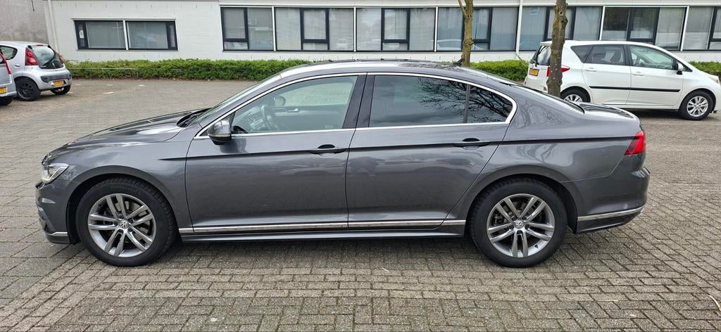 Volkswagen Passat 1.6 TDI 88KW BMT DSG 2017 Grijs, 4 cilinders, USB, Origineel Nederlands, Diesel
