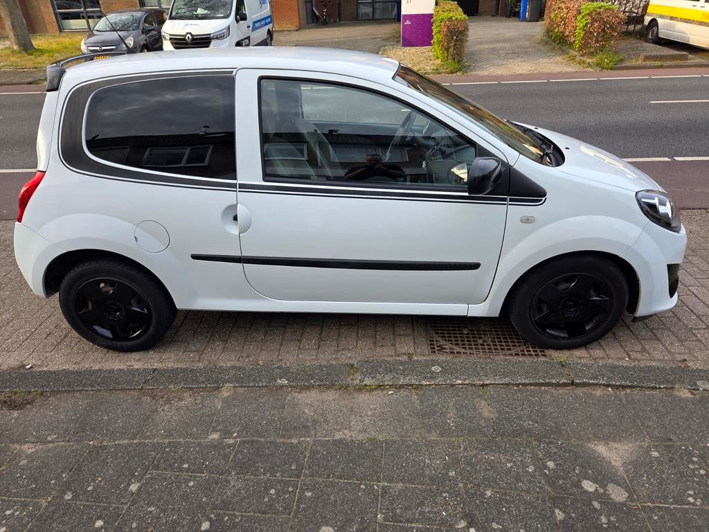 Renault Twingo 1.2 16V 2011 Wit, Auto's, Renault, Particulier, Twingo, Centrale vergrendeling, Elektrische buitenspiegels, Elektrische ramen