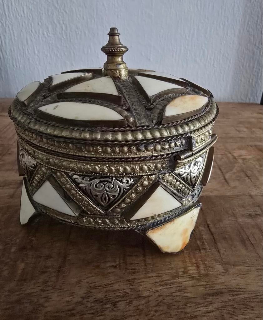 Marokkaans oriëntaals snuisterijdoos juwelendoos, Ophalen, Rond