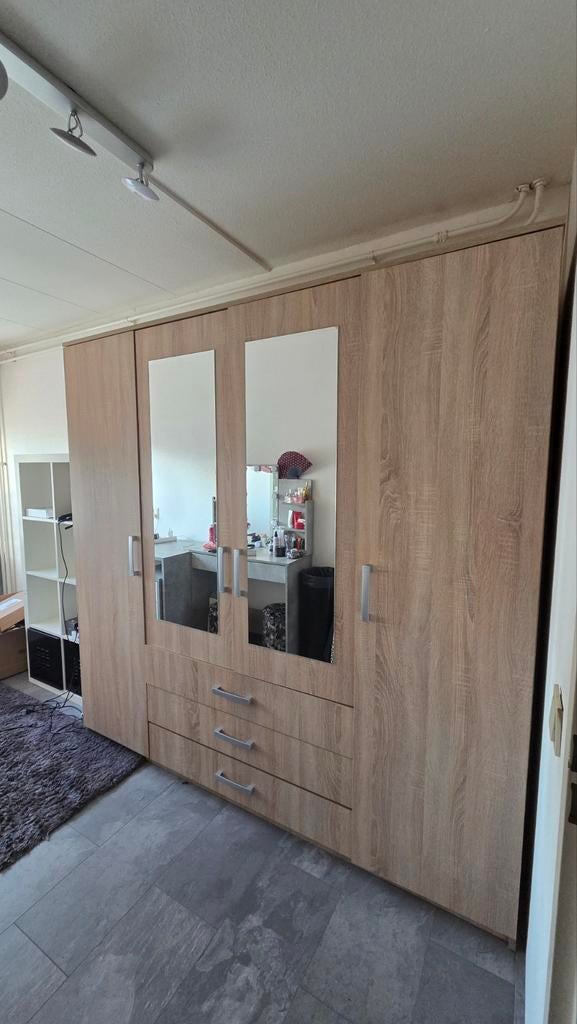 Grote kledingkast met spiegels - 200x200 cm, Huis en Inrichting, Gebruikt, 200 cm of meer, 50 tot 75 cm, Ophalen