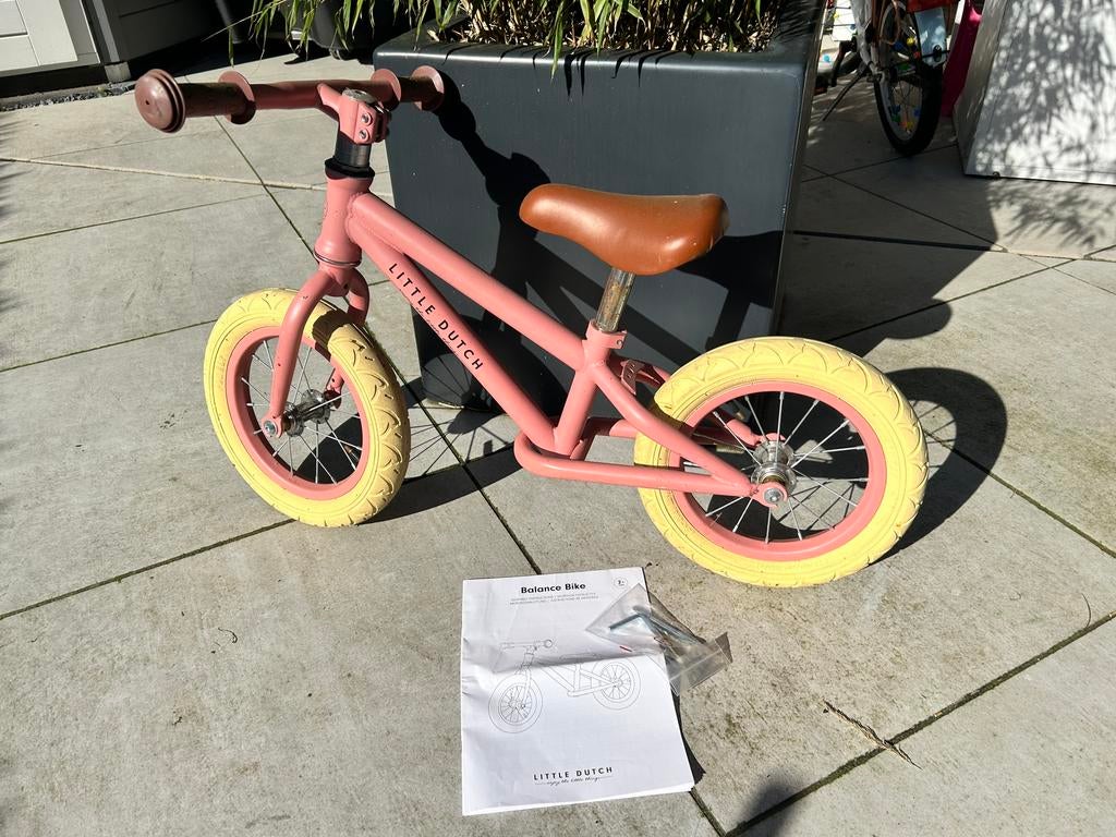 Loopfiets Little Dutch 12,5 inch mat pink roze, Ophalen, Zo goed als nieuw, Minder dan 16 inch
