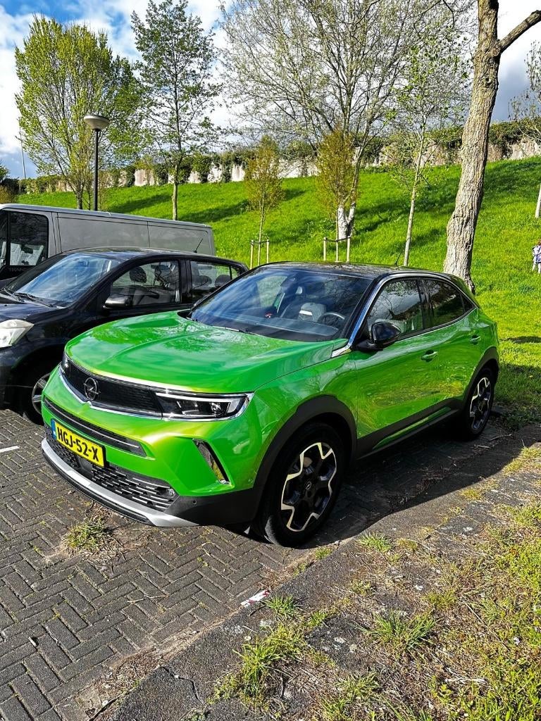 Opel Mokka 1.2 Turbo Ultimate | Automaat | 2021 | 64.500 km, Auto's, 1195 kg, Zwart, 1199 cc, 1200 kg