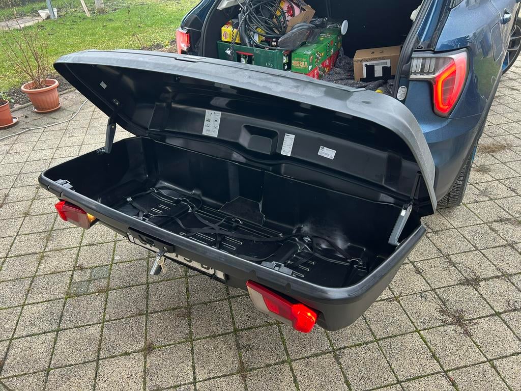 Te huur: Thule trekhaakkoffer Arcos Box L, Ophalen, Zo goed als nieuw