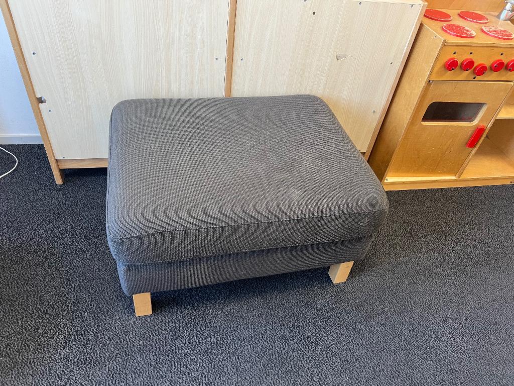 Poefjes Ikea 2 stuks donkerbruin, Ophalen, Gebruikt, 75 tot 100 cm, Stof