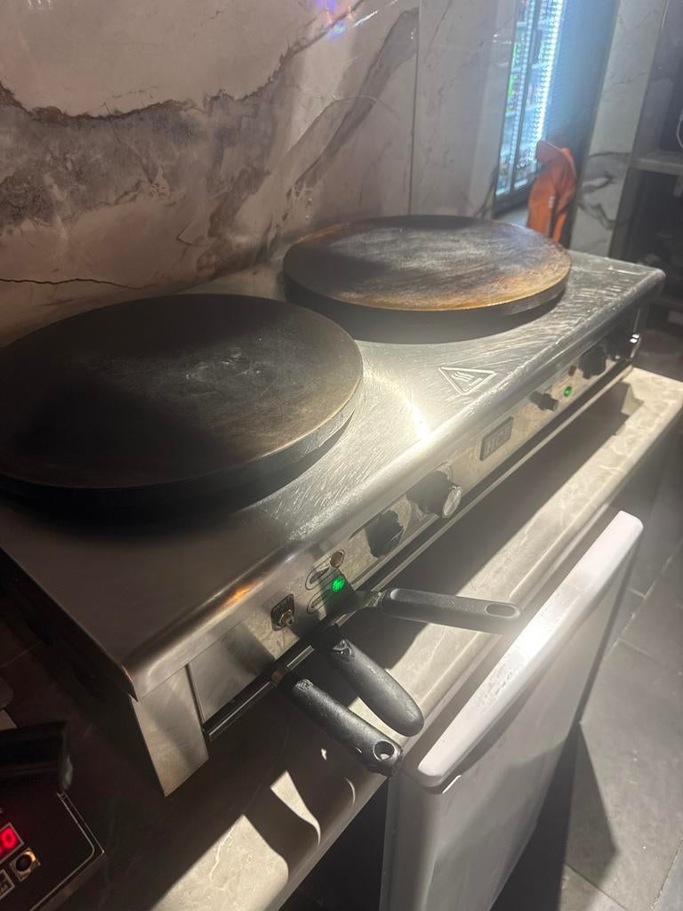 Professioneel dubbel crêpe apparaat, Ophalen, Gebruikt