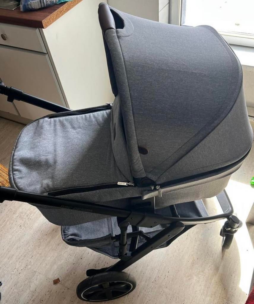 Mooie nieuwe kinderwagen, Nieuw, Combiwagen, Verstelbare duwstang, Ophalen
