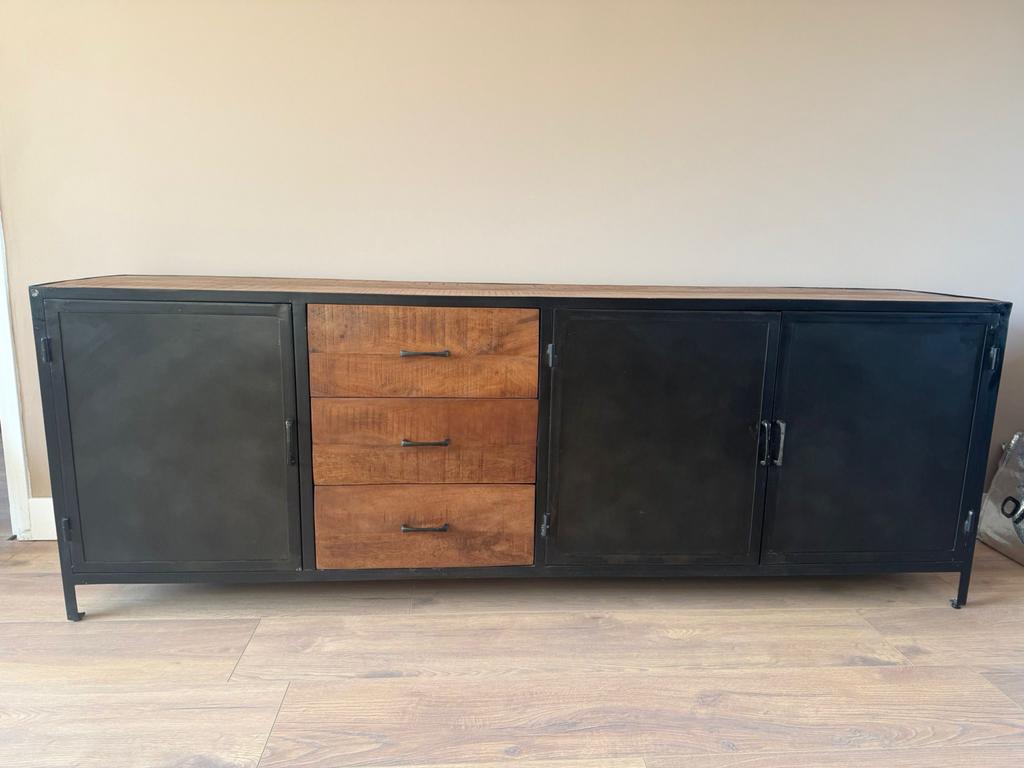 Profijt Meubel Dressoir Calde 208x43cm - Zo goed als nieuw, Huis en Inrichting, Kasten | Dressoirs, Ophalen, Hout, Zo goed als nieuw