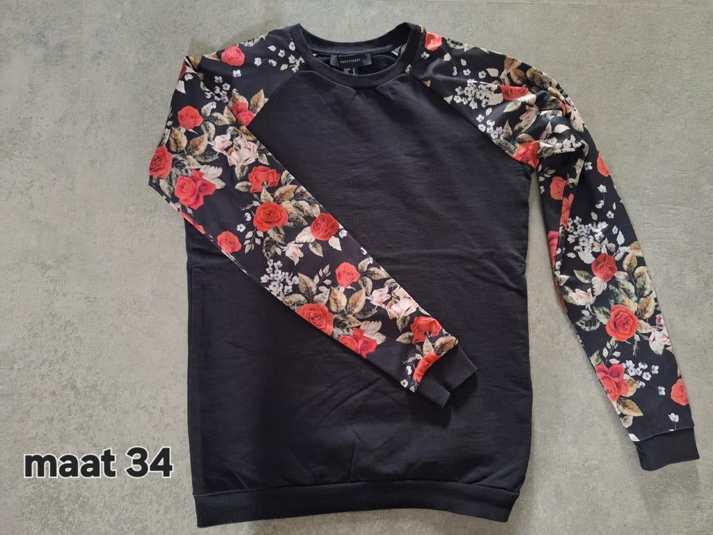 Dames trui maat 34, Kinderen en Baby's, Kinderkleding | Maat 122, Ophalen of Verzenden, Zo goed als nieuw, Meisje, Trui of Vest