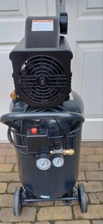 Zionair staand 50 liter compressor, Ophalen, 6 tot 10 bar, Zo goed als nieuw, Minder dan 200 liter/min