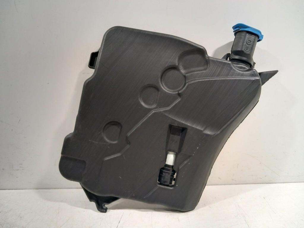 Ruitensproeierreservoir voor BMW Z4, Onderdelen@venauto.nl, Van der Ven Autorecycling B.V., Gebruikt, Ettenseweg 76, 4706 PB Roosendaal, The Netherlands