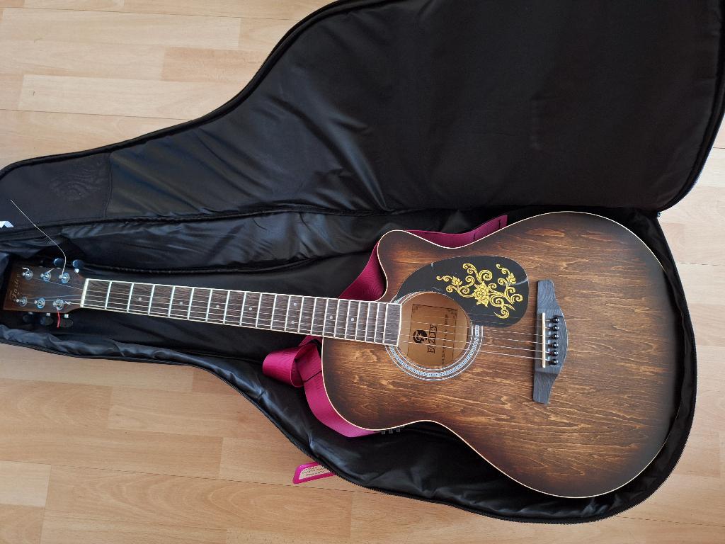 Fazley, wenstern gitaar, Muziek en Instrumenten, Ophalen, Zo goed als nieuw, Western- of Steelstringgitaar