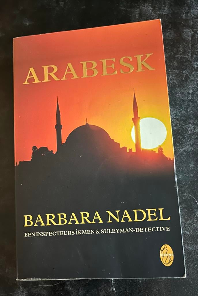 Arabesk - Barbara Nadel (Inspecteurs Ikmen & Suleyman), Ophalen of Verzenden, Gelezen